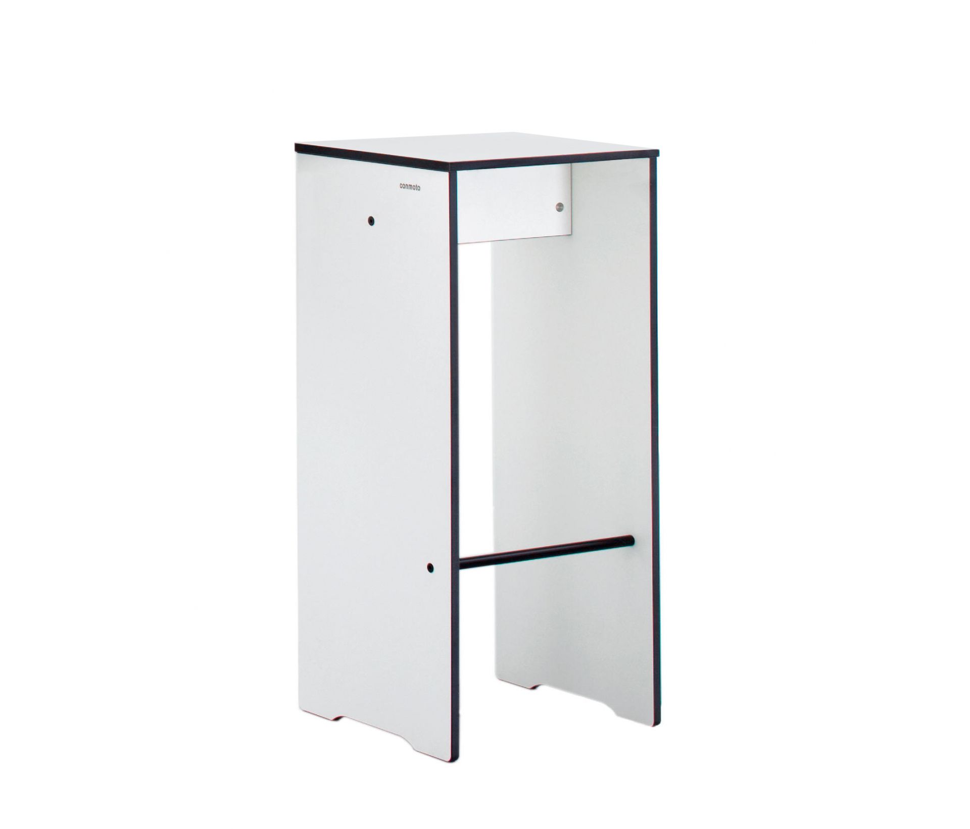 Bild eines weißen Conmoto Barhockers für den Außenbereich mit Fußstütze. Modernes Design für Garten und Terrasse.